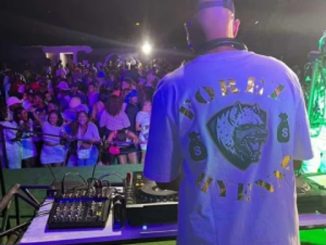 DJ Ace – Year End (Amapiano 2023 Mix) Mp3 Download Fakaza: