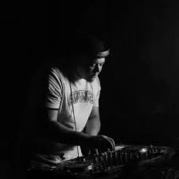 DJ FeezoL – Cruz Lounge Student Night (February) Mp3 Download Fakaza: